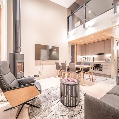 Peak By Aavalevi Holidays, Ski-in Ski-out, Mountain View Apartment Levi