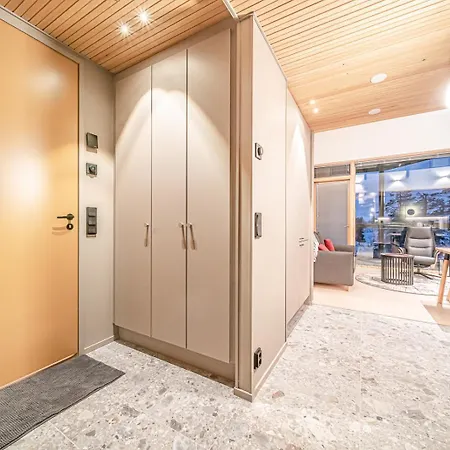 Peak By Aavalevi Holidays, Ski-in Ski-out, Mountain View Apartment *