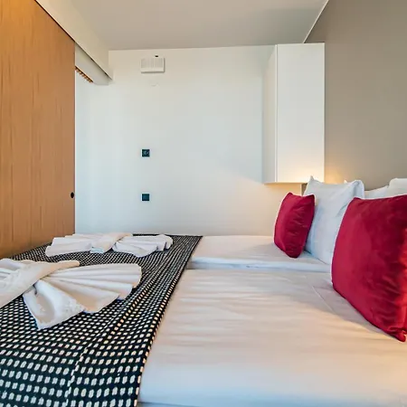Apartment Peak By Aavalevi Holidays, Ski-in Ski-out, Mountain View